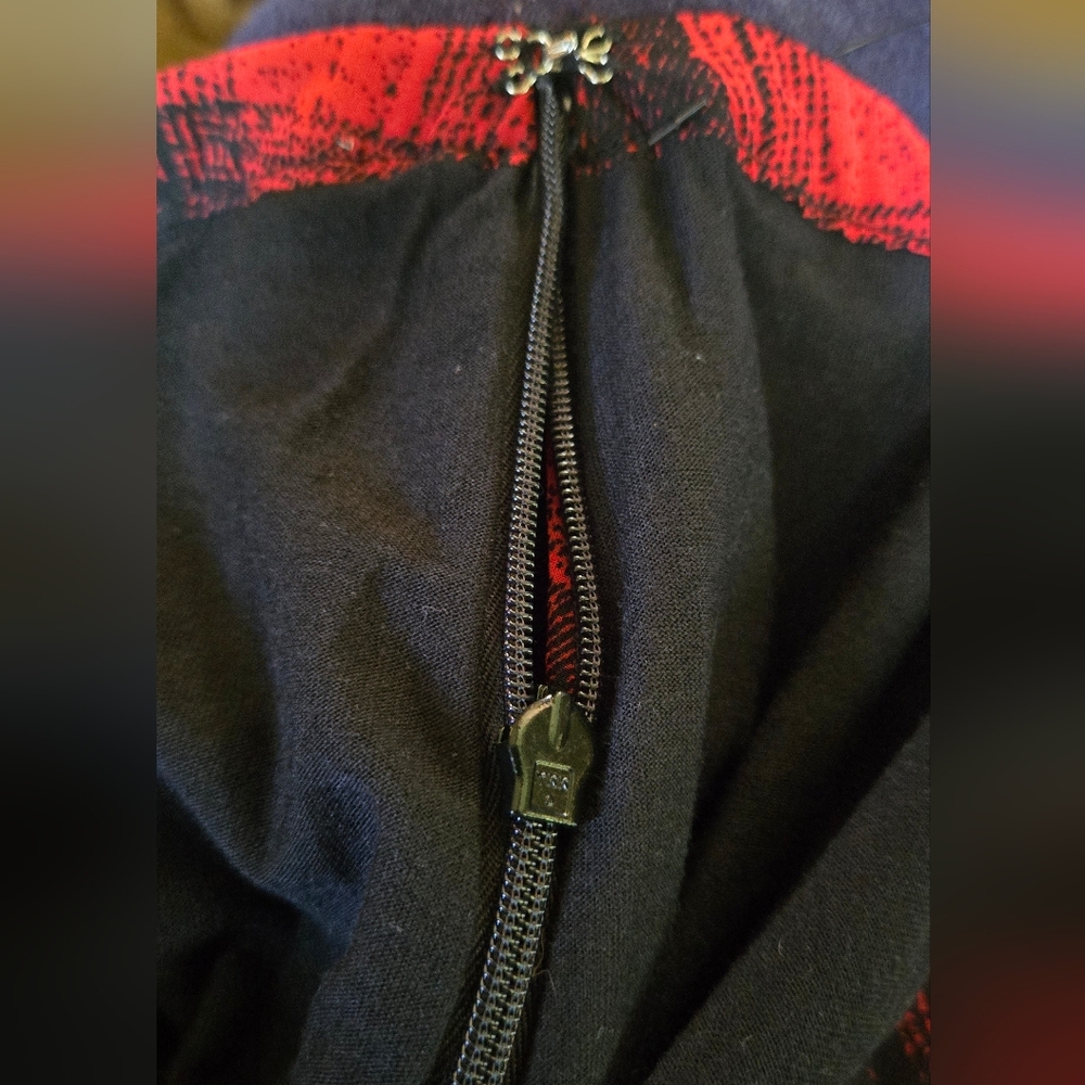 HOST PICK! 🎉🎊Volcom Red & Black Plaid Skirt SzM/12 See Measuments NWT - Picture 6 of 7